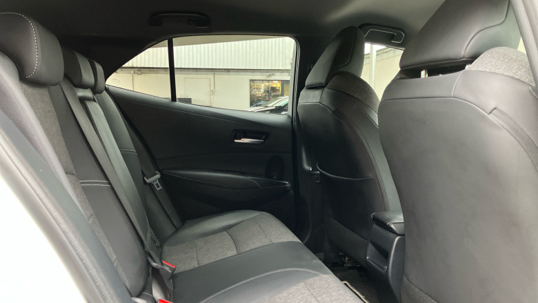 Toyota Corolla 1.8 VVT-i Hybrid Design 5dr CVT Hybrid Hatchback